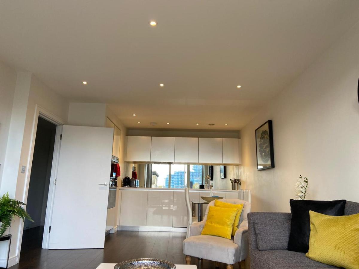 Blissful One Bed Near The River Saint Saint Kew 외부 사진