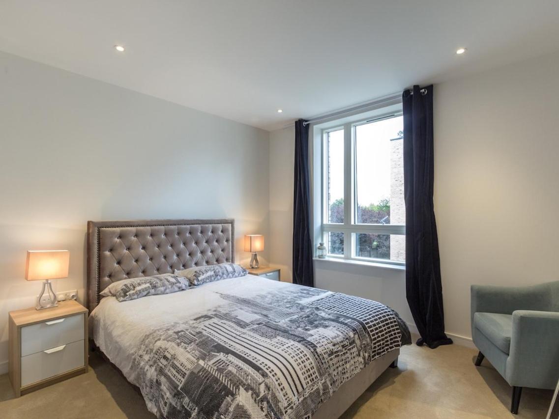 Blissful One Bed Near The River Saint Saint Kew 외부 사진