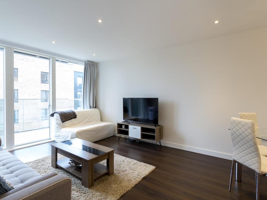Blissful One Bed Near The River Saint Saint Kew 외부 사진