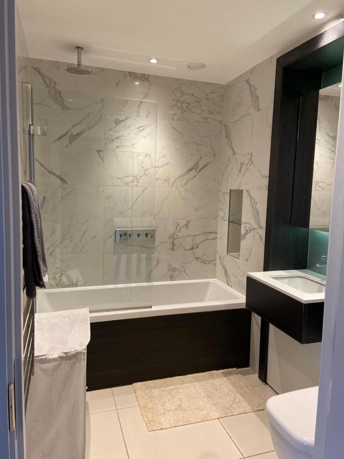 Blissful One Bed Near The River Saint Saint Kew 외부 사진